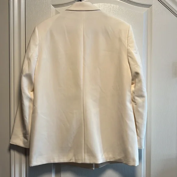Zara Cream Double-Breasted Blazer with Black Button - Picture 4 of 4